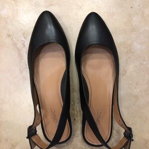 Vionic Flat Sandles. New WOT.